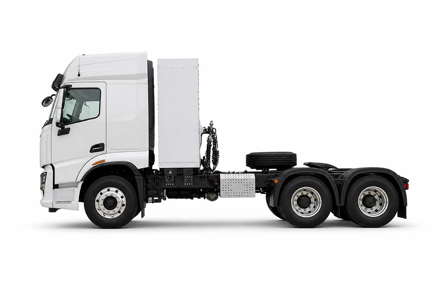 Dongfeng Liuqi (Chenglong / 东风柳汽乘龙) Chenglong H5V 6x4 charge-and-swap tractor, 282 kWh